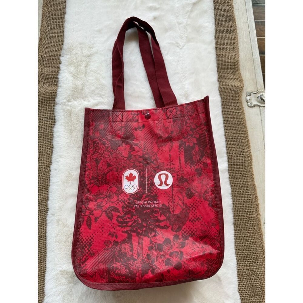 lululemon athletica Red Floral Olympic Tote